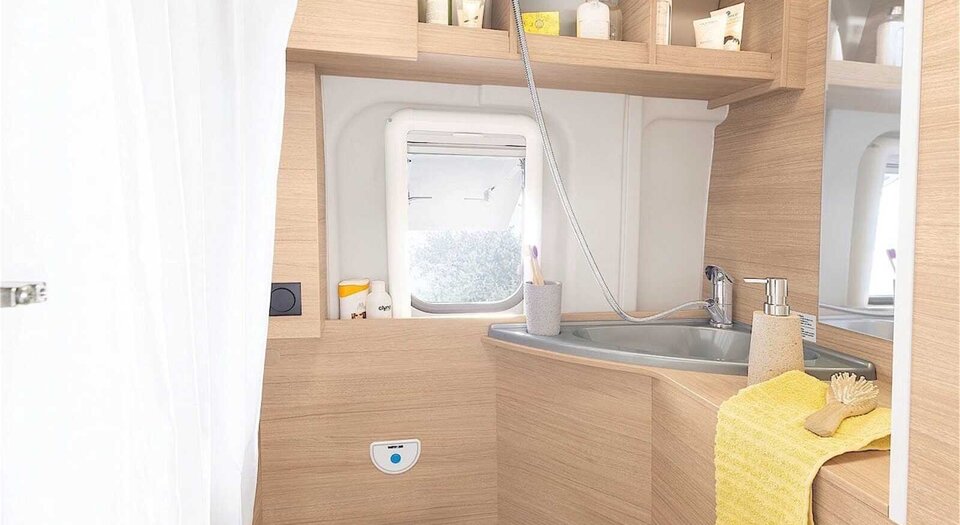 Cabine de douche optimisée avec baie (en option)